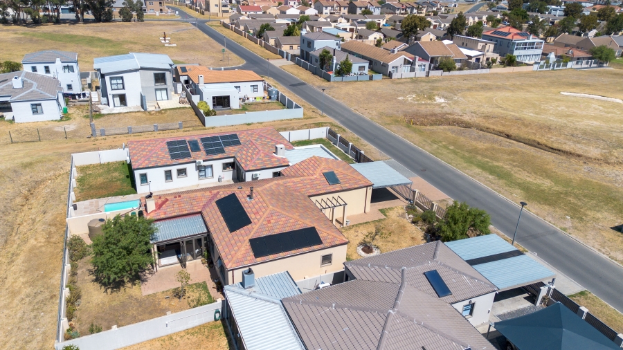 3 Bedroom Property for Sale in Fairview Golf Estate Western Cape